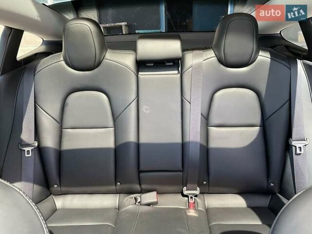 Белый Тесла Модель 3, объемом двигателя 0 л и пробегом 92 тыс. км за 19000 $, фото 10 на Automoto.ua