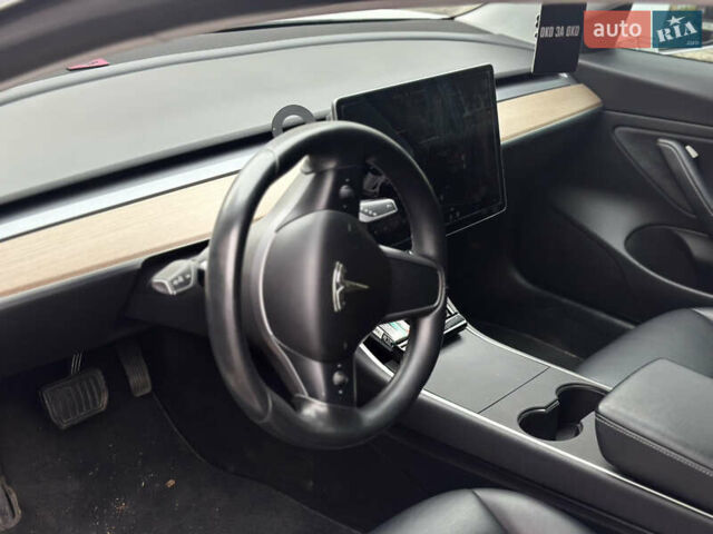 Тесла Модель 3 2018 у Львові на Automoto.ua Білий Тесла Модель 3, об'ємом двигуна 0 л та пробігом 173 тис. км за 15300 $, фото 6 на Automoto.ua