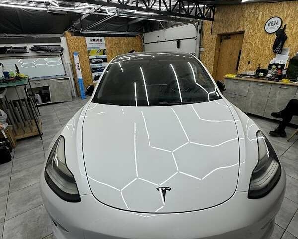 Белый Тесла Модель 3, объемом двигателя 0 л и пробегом 177 тыс. км за 22999 $, фото 15 на Automoto.ua