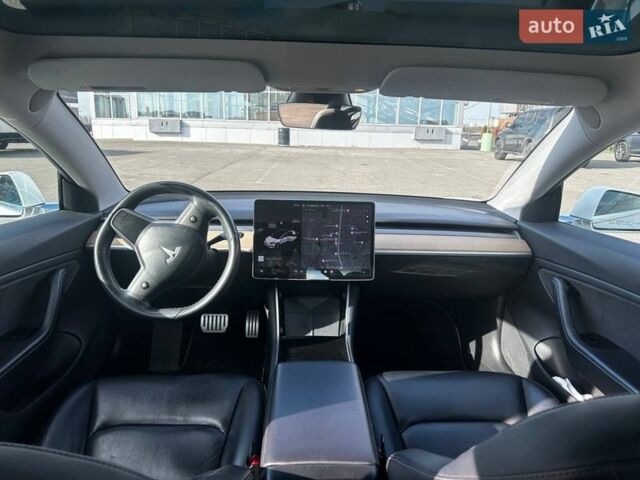 Білий Тесла Модель 3, об'ємом двигуна 0 л та пробігом 146 тис. км за 17200 $, фото 16 на Automoto.ua