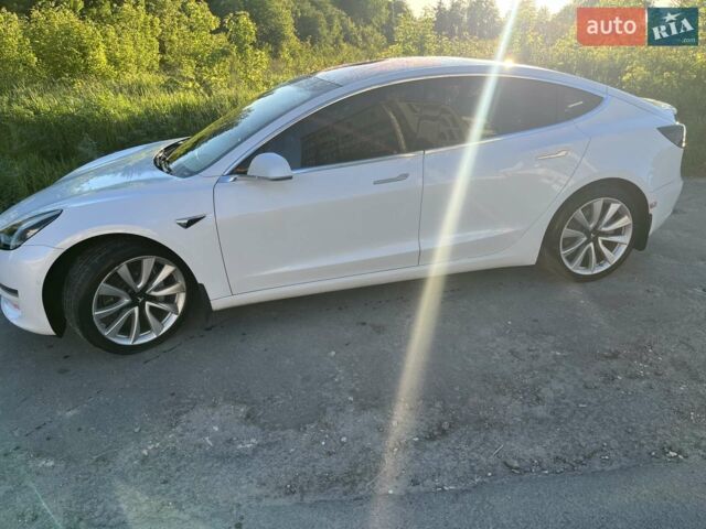 Білий Тесла Модель 3, об'ємом двигуна 0 л та пробігом 122 тис. км за 17000 $, фото 8 на Automoto.ua
