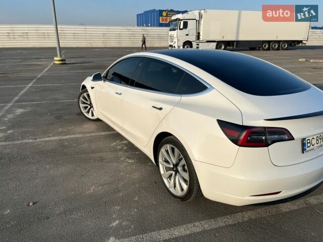 Білий Тесла Модель 3, об'ємом двигуна 0 л та пробігом 95 тис. км за 17200 $, фото 5 на Automoto.ua