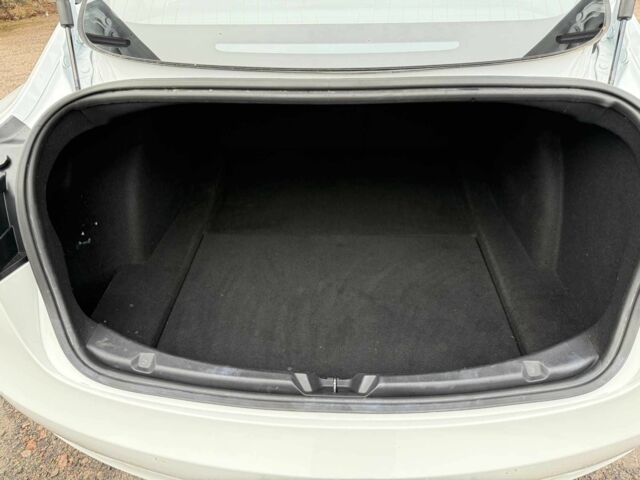 Білий Тесла Модель 3, об'ємом двигуна 0 л та пробігом 93 тис. км за 15800 $, фото 22 на Automoto.ua