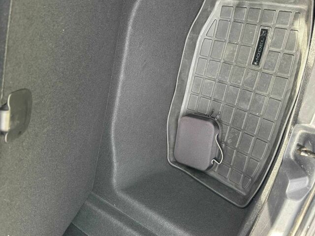 Белый Тесла Модель 3, объемом двигателя 0 л и пробегом 1 тыс. км за 18500 $, фото 9 на Automoto.ua