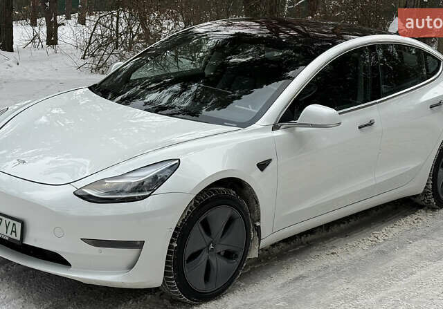 Белый Тесла Модель 3, объемом двигателя 0 л и пробегом 185 тыс. км за 13500 $, фото 3 на Automoto.ua