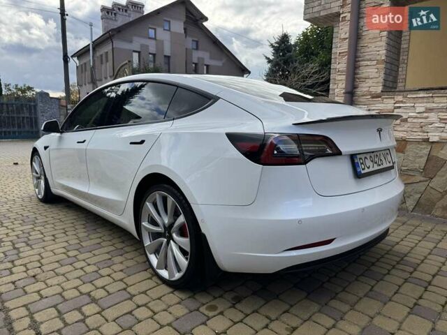Білий Тесла Модель 3, об'ємом двигуна 0 л та пробігом 86 тис. км за 18600 $, фото 7 на Automoto.ua