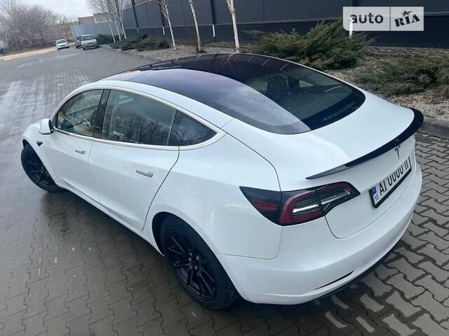 Белый Тесла Модель 3, объемом двигателя 0 л и пробегом 92 тыс. км за 22999 $, фото 3 на Automoto.ua