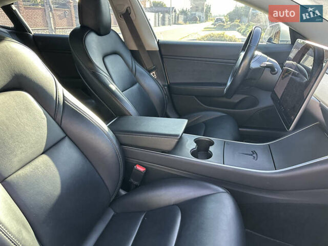 Білий Тесла Модель 3, об'ємом двигуна 0 л та пробігом 94 тис. км за 16800 $, фото 18 на Automoto.ua