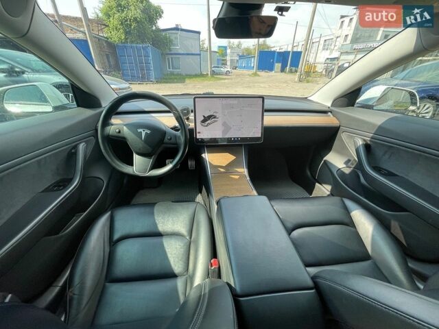 Білий Тесла Модель 3, об'ємом двигуна 0 л та пробігом 141 тис. км за 16890 $, фото 6 на Automoto.ua