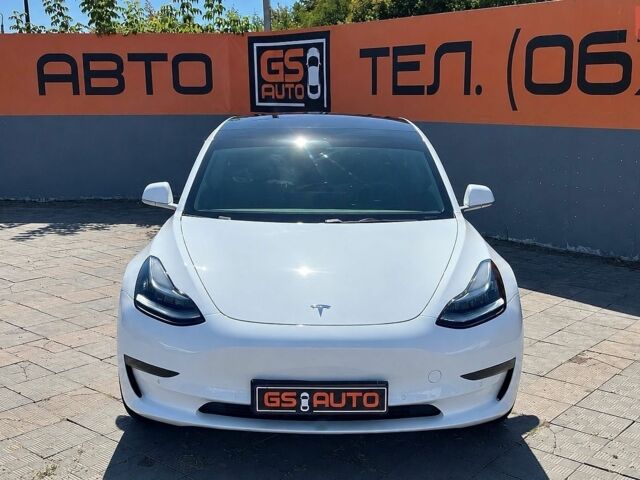 Белый Тесла Модель 3, объемом двигателя 0 л и пробегом 95 тыс. км за 17500 $, фото 2 на Automoto.ua