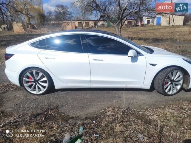 Білий Тесла Модель 3, об'ємом двигуна 0 л та пробігом 51 тис. км за 18500 $, фото 12 на Automoto.ua