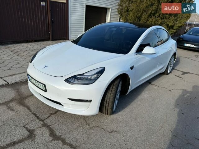 Белый Тесла Модель 3, объемом двигателя 0 л и пробегом 94 тыс. км за 15400 $, фото 6 на Automoto.ua