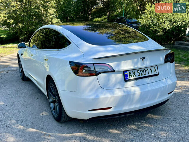 Белый Тесла Модель 3, объемом двигателя 0 л и пробегом 176 тыс. км за 16000 $, фото 5 на Automoto.ua