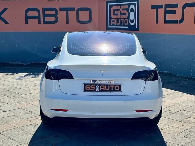 Белый Тесла Модель 3, объемом двигателя 0 л и пробегом 95 тыс. км за 17500 $, фото 6 на Automoto.ua