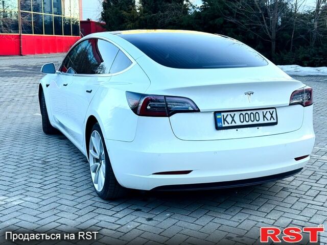 Білий Тесла Модель 3, об'ємом двигуна 65 л та пробігом 116 тис. км за 15999 $, фото 7 на Automoto.ua