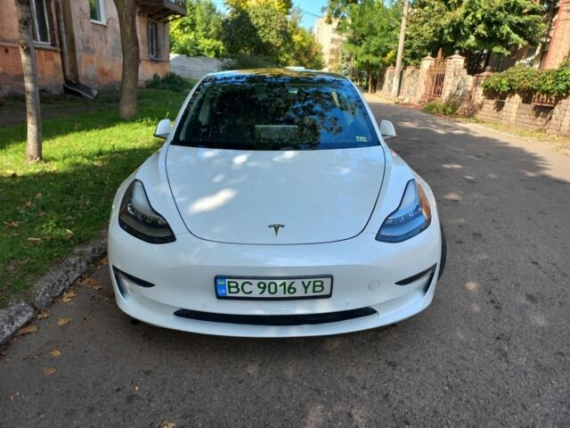 Белый Тесла Модель 3, объемом двигателя 0 л и пробегом 117 тыс. км за 17243 $, фото 3 на Automoto.ua