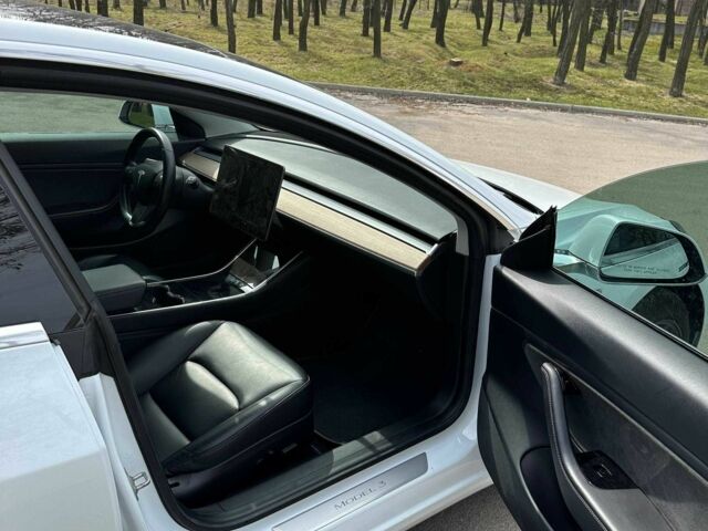 Белый Тесла Модель 3, объемом двигателя 0 л и пробегом 1 тыс. км за 18500 $, фото 14 на Automoto.ua