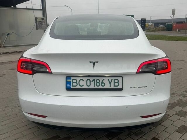Белый Тесла Модель 3, объемом двигателя 0 л и пробегом 130 тыс. км за 17500 $, фото 6 на Automoto.ua