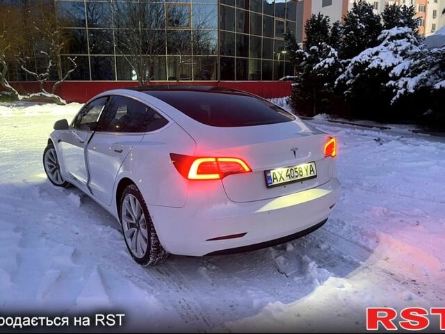 Білий Тесла Модель 3, об'ємом двигуна 0 л та пробігом 11400 тис. км за 19000 $, фото 4 на Automoto.ua