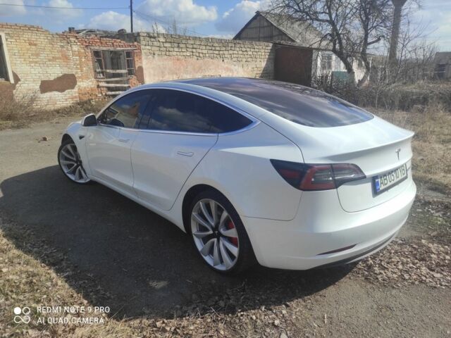 Білий Тесла Модель 3, об'ємом двигуна 0 л та пробігом 51 тис. км за 18500 $, фото 13 на Automoto.ua