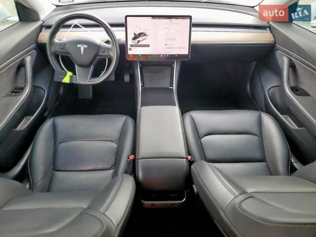 Білий Тесла Модель 3, об'ємом двигуна 0 л та пробігом 105 тис. км за 3000 $, фото 7 на Automoto.ua