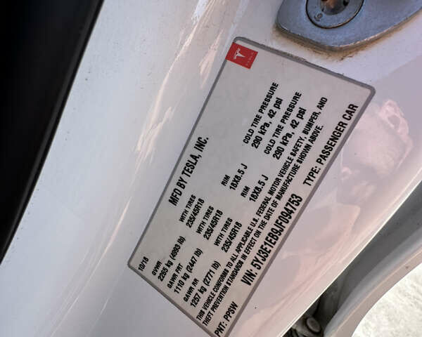 Белый Тесла Модель 3, объемом двигателя 0 л и пробегом 115 тыс. км за 17500 $, фото 15 на Automoto.ua