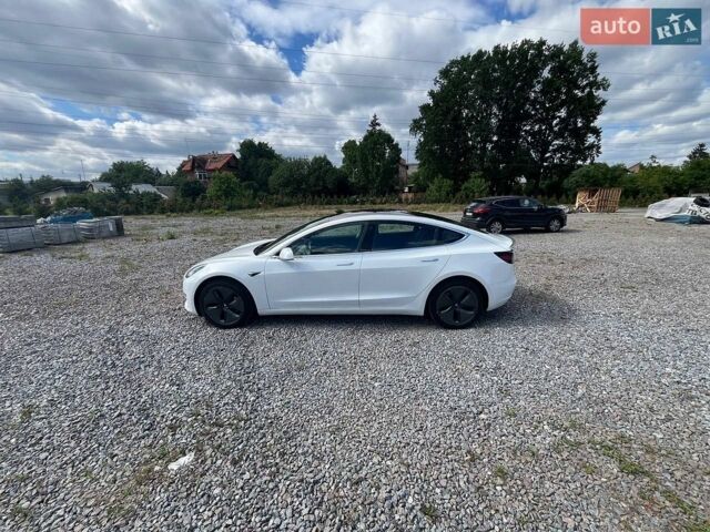 Білий Тесла Модель 3, об'ємом двигуна 0 л та пробігом 163 тис. км за 16400 $, фото 4 на Automoto.ua