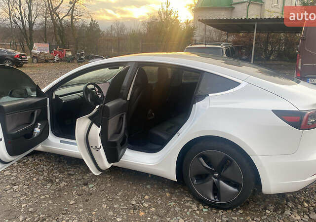 Белый Тесла Модель 3, объемом двигателя 0 л и пробегом 100 тыс. км за 15200 $, фото 12 на Automoto.ua