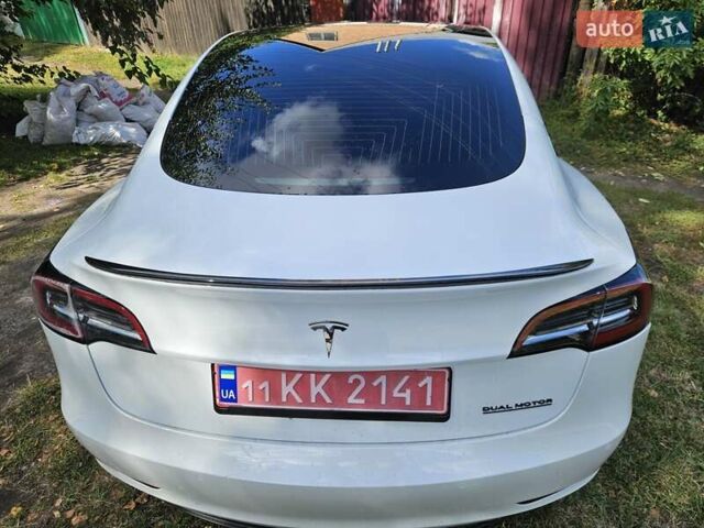 Белый Тесла Модель 3, объемом двигателя 0 л и пробегом 212 тыс. км за 16900 $, фото 1 на Automoto.ua