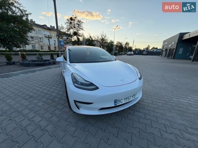 Белый Тесла Модель 3, объемом двигателя 0 л и пробегом 240 тыс. км за 18000 $, фото 30 на Automoto.ua
