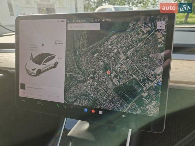 Белый Тесла Модель 3, объемом двигателя 0 л и пробегом 110 тыс. км за 17999 $, фото 6 на Automoto.ua