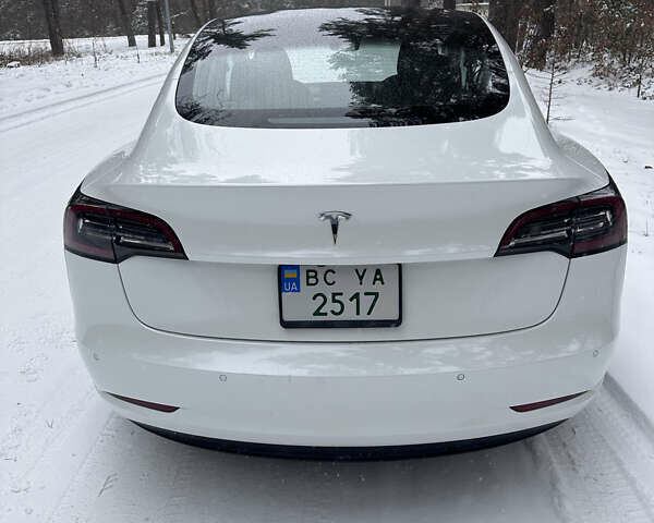 Білий Тесла Модель 3, об'ємом двигуна 0 л та пробігом 87 тис. км за 22500 $, фото 9 на Automoto.ua
