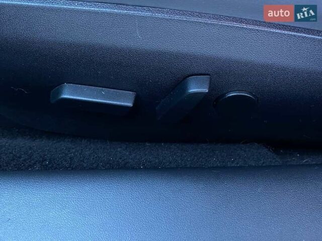 Білий Тесла Модель 3, об'ємом двигуна 0 л та пробігом 99 тис. км за 18200 $, фото 15 на Automoto.ua