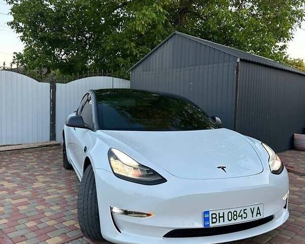 Белый Тесла Модель 3, объемом двигателя 0 л и пробегом 92 тыс. км за 19000 $, фото 1 на Automoto.ua