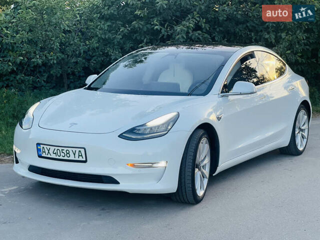 Белый Тесла Модель 3, объемом двигателя 0 л и пробегом 107 тыс. км за 17450 $, фото 12 на Automoto.ua