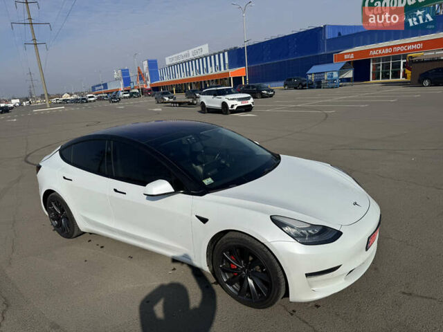 Белый Тесла Модель 3, объемом двигателя 0 л и пробегом 119 тыс. км за 15500 $, фото 4 на Automoto.ua