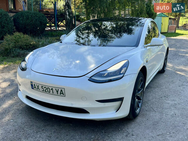 Белый Тесла Модель 3, объемом двигателя 0 л и пробегом 176 тыс. км за 16000 $, фото 11 на Automoto.ua