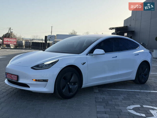 Белый Тесла Модель 3, объемом двигателя 0 л и пробегом 90 тыс. км за 17600 $, фото 3 на Automoto.ua