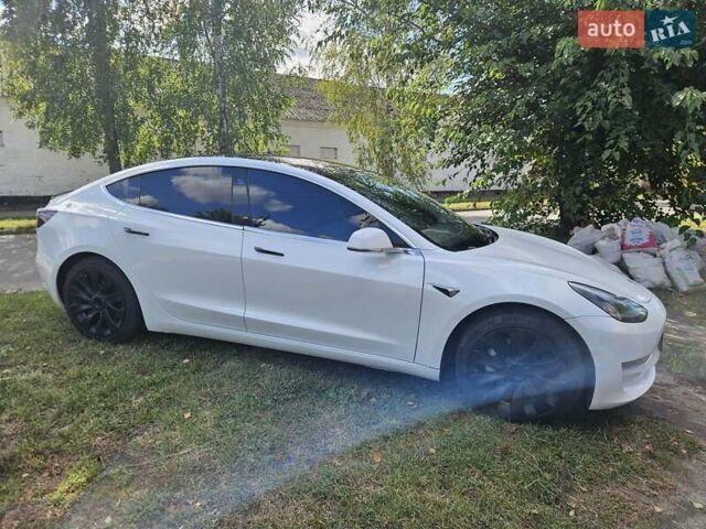 Белый Тесла Модель 3, объемом двигателя 0 л и пробегом 212 тыс. км за 16900 $, фото 29 на Automoto.ua