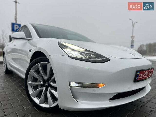 Білий Тесла Модель 3, об'ємом двигуна 0 л та пробігом 118 тис. км за 14999 $, фото 45 на Automoto.ua