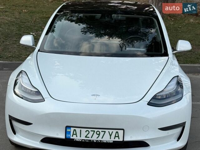 Белый Тесла Модель 3, объемом двигателя 0 л и пробегом 186 тыс. км за 13900 $, фото 17 на Automoto.ua