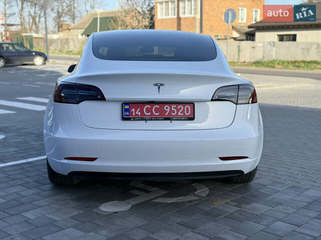 Белый Тесла Модель 3, объемом двигателя 0 л и пробегом 90 тыс. км за 17600 $, фото 7 на Automoto.ua