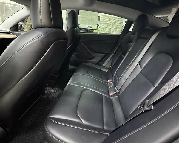 Белый Тесла Модель 3, объемом двигателя 0 л и пробегом 177 тыс. км за 22999 $, фото 11 на Automoto.ua