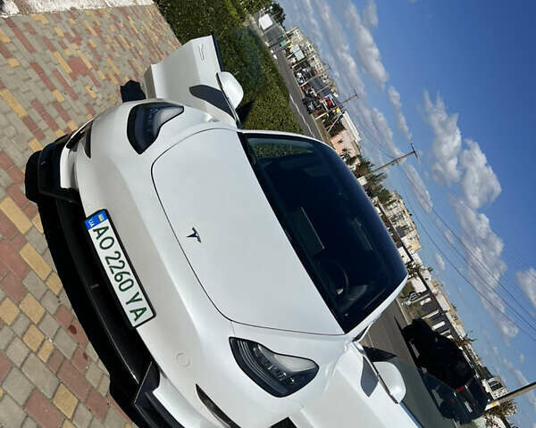 Белый Тесла Модель 3, объемом двигателя 0 л и пробегом 170 тыс. км за 20000 $, фото 26 на Automoto.ua