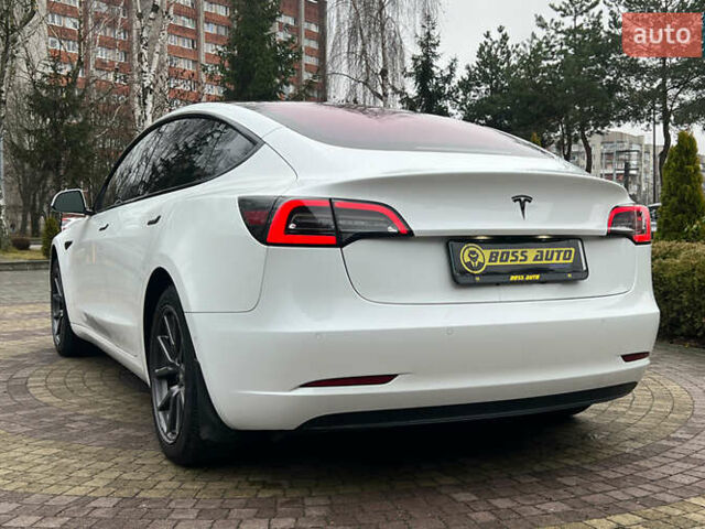 Белый Тесла Модель 3, объемом двигателя 0 л и пробегом 116 тыс. км за 17650 $, фото 6 на Automoto.ua