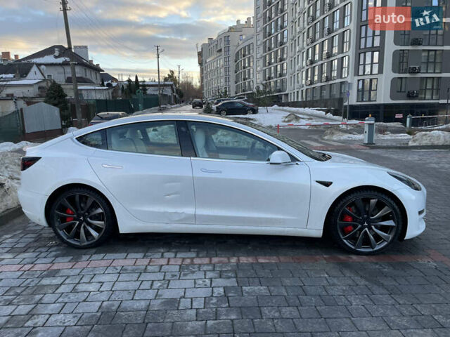 Білий Тесла Модель 3, об'ємом двигуна 0 л та пробігом 24 тис. км за 20500 $, фото 8 на Automoto.ua