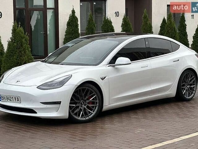 Білий Тесла Модель 3, об'ємом двигуна 0 л та пробігом 80 тис. км за 9800 $, фото 5 на Automoto.ua