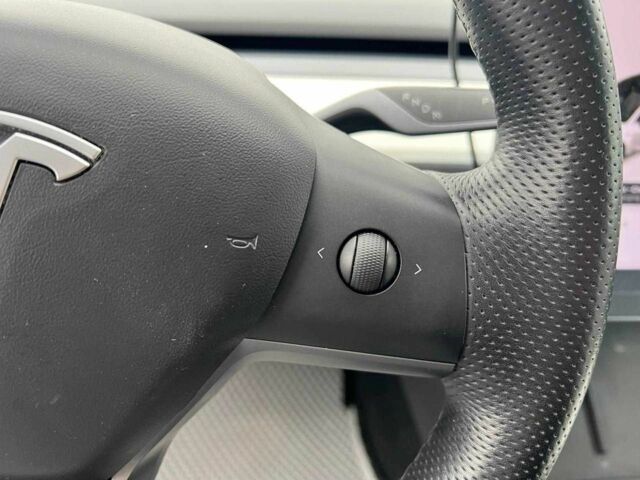 Білий Тесла Модель 3, об'ємом двигуна 0 л та пробігом 203 тис. км за 13790 $, фото 15 на Automoto.ua