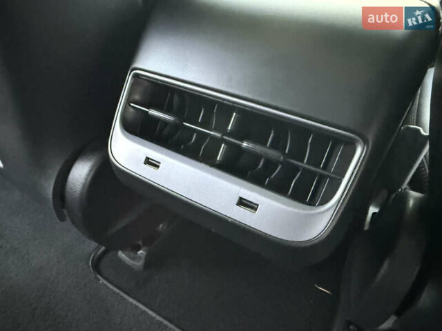 Белый Тесла Модель 3, объемом двигателя 0 л и пробегом 139 тыс. км за 17750 $, фото 29 на Automoto.ua