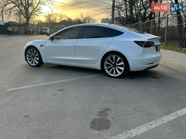 Белый Тесла Модель 3, объемом двигателя 0 л и пробегом 160 тыс. км за 19500 $, фото 15 на Automoto.ua